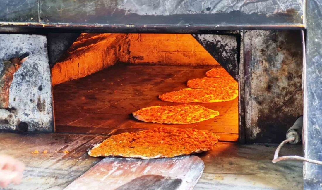 Muğla’nın Bodrum ilçesinde her yaz sezonu öncesi gündeme gelen lahmacun