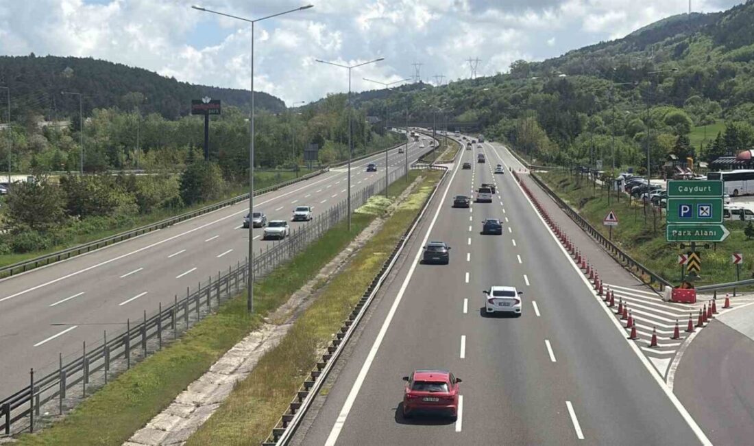 Kurban Bayramı tatili nedeniyle 3 gündür trafik çilesinin yaşandığı TEM
