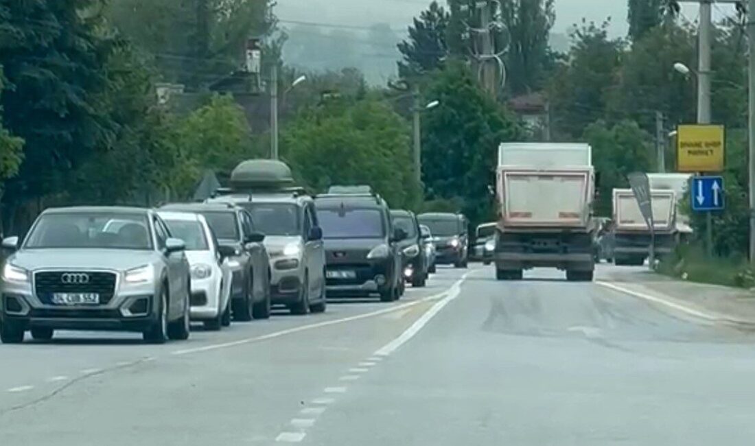 Kurban Bayramı tatilinin ilk gününde memleketlerine veya tatil beldelerine gitmek