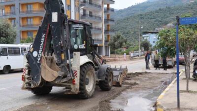 Aydın’ın Bozdoğan ilçesinde etkili olan sağanak yağışın ardından ilçe genelinde