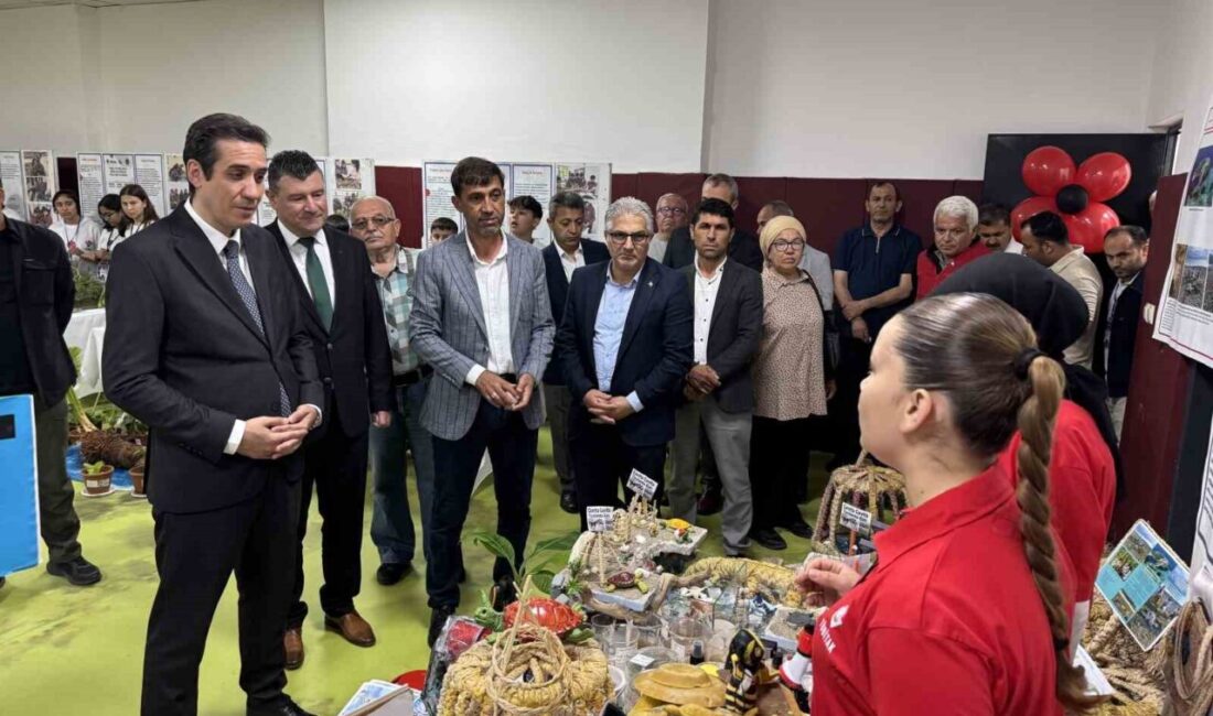 Mersin’in Bozyazı ilçesinde Tekmen Ortaokulu tarafından hazırlanan 4006-B Bilim Fuarı