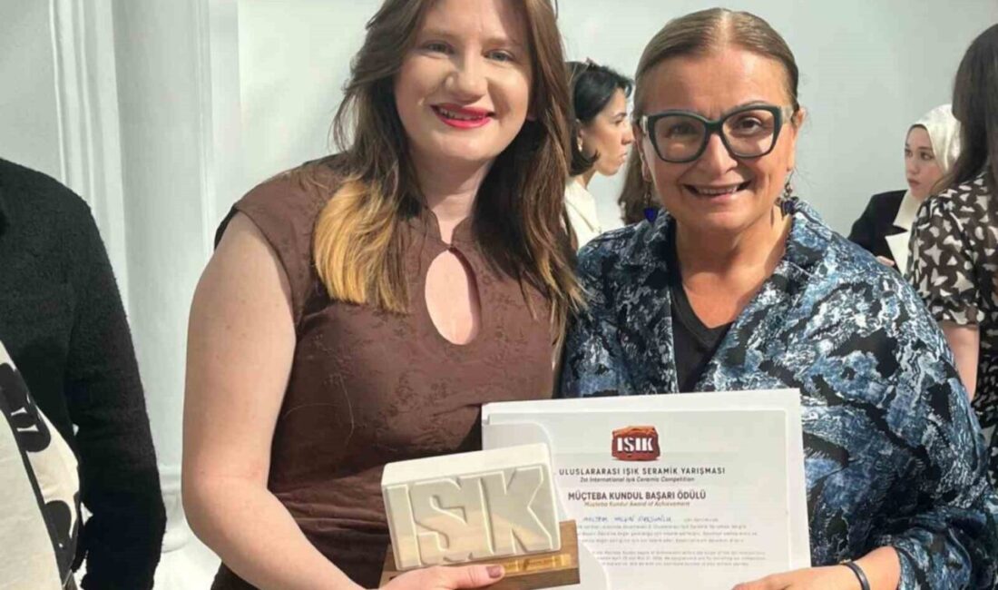 Bilecik Şeyh Edebali Üniversitesi (BŞEÜ) öğrencisi, katıldığı uluslararası seramik yarışmasında