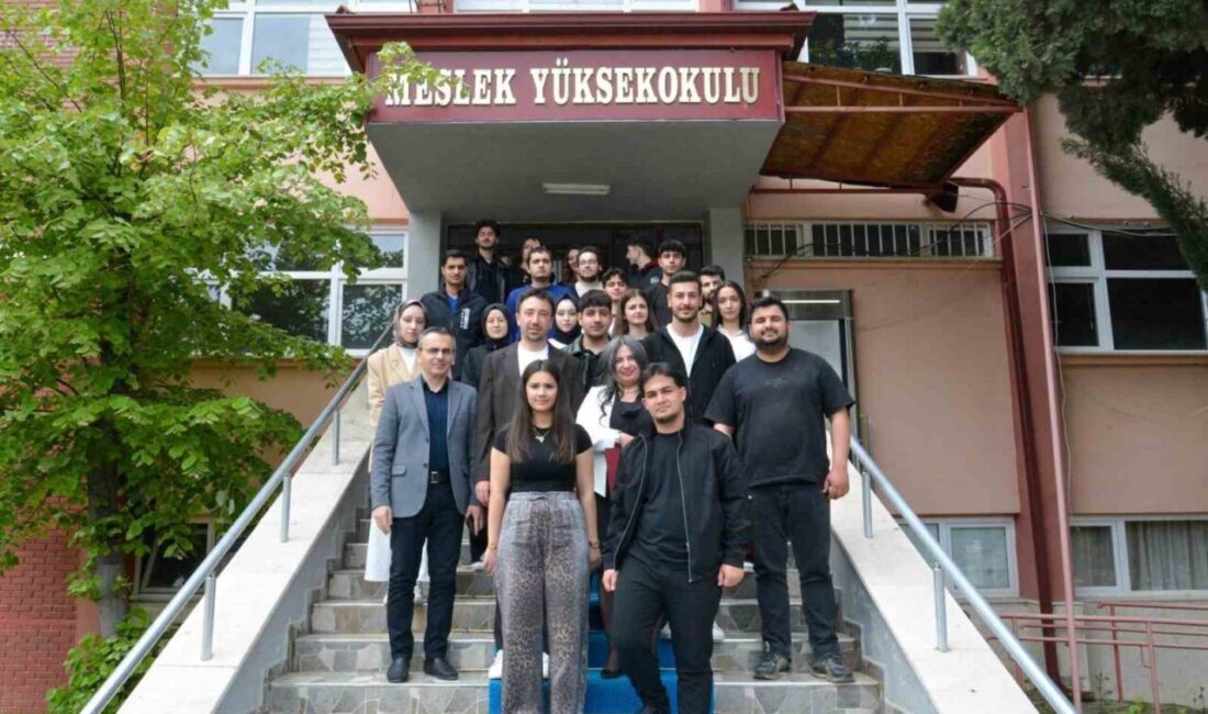 Bilecik Şeyh Edebali Üniversitesi’nde (BŞEÜ) demir çelik sektörü öğrencilerle buluştu.