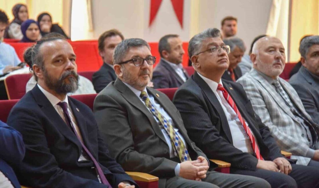 Bilecik Şeyh Edebali Üniversitesi’nde (BŞEÜ) ‘Osmanlı’nın Son Yüzyılı’ programı düzenlendi.