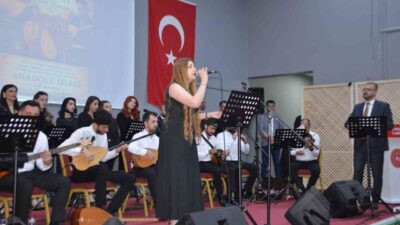 Muş’un Bulanık ve Malazgirt kaymakamlıklarının koordinasyonunda düzenlenen “Anadolu İzleri Halk