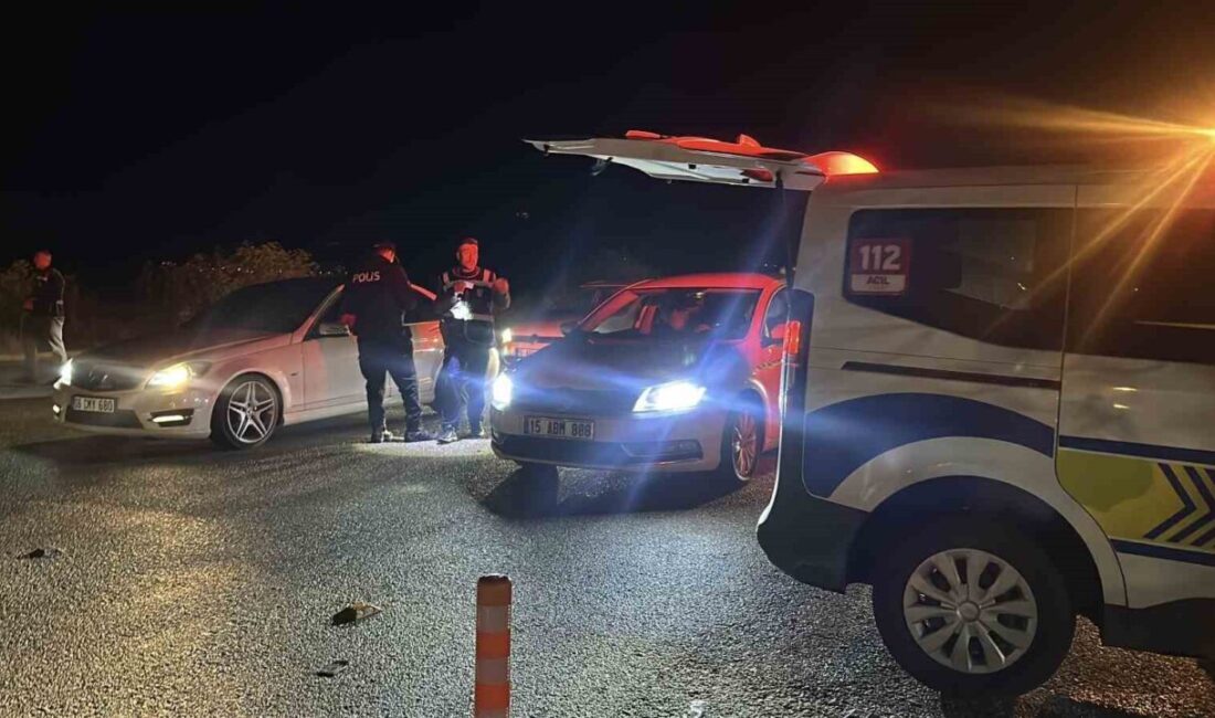 Burdur İl Emniyet Müdürlüğü ekipleri tarafından park ve çevrelerinde asayiş