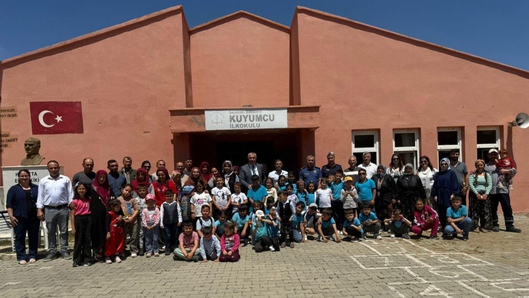 Balıkesir’in Burhaniye ilçesinde Kuyumcu İlkokulu ve Karadere İlkokulu tarafından hazırlanan