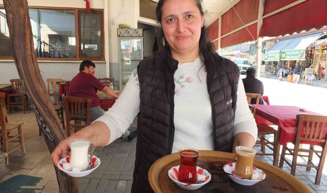 Balıkesir’in Burhaniye ilçesinde, kahvehanelerde süt servisi yapılması vatandaşları sevindirdi. Kış