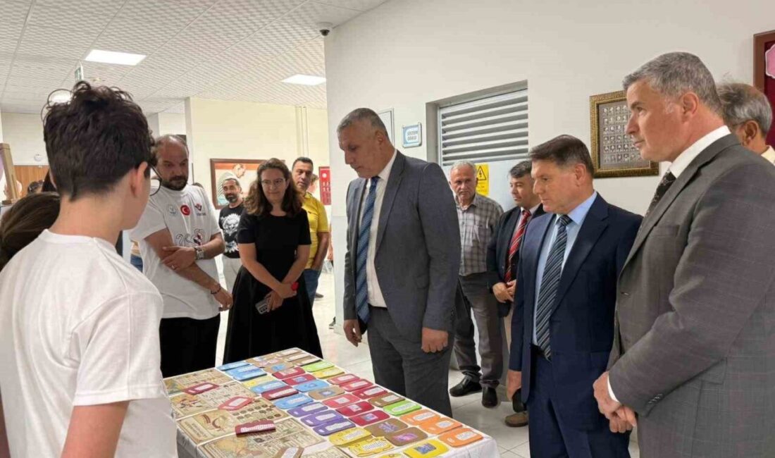 Burhaniye ilçesinde, Hacı Mustafa Müdüroğlu Ortaokulunun düzenlediği TÜBİTAK 4006-A Bilim