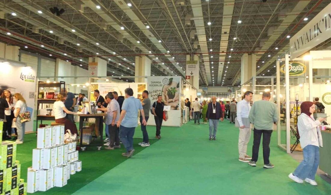 Burhaniye İlçesinde, zeytin üreticileri, İzmir Büyükşehir Belediyesi ev sahipliğinde, İZFAŞ