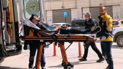 Bursa’nın İnegöl ilçesinde çıkan bıçaklı kavgada bir genç yaralandı. Hastanede