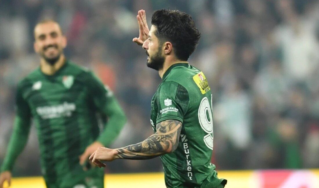 Bursaspor yönetimi, iç transfer çalışmaları kapsamında deneyimli savunma oyuncusu Barış