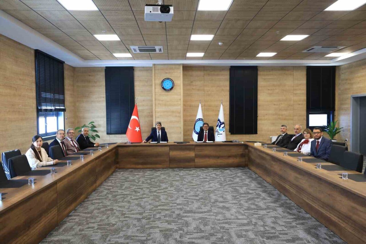 Bursa Uludağ Üniversitesi (BUÜ), İslam Dünyası Eğitim, Bilim ve Kültür
