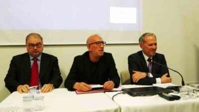 VAN (İHA) – Van’daki “ABD Politikasına Çok Boyutlu Bakış” konulu