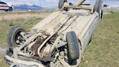 Van’ın Çaldıran ilçesinde otomobilin takla atması sonucu 2 kişi yaralandı.