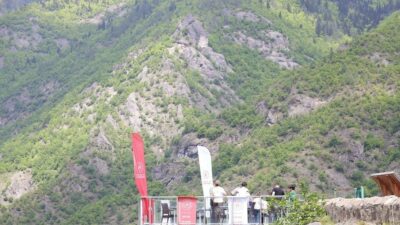 Artvin’in Hatila Vadisi Milli Parkı’ndaki cam terasta düzenlenen satranç turnuvasında