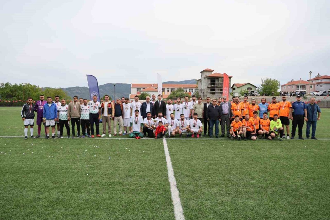 Çameli Kaymakamlığı ile Çameli Belediyesi iş birliğinde düzenlenen Kurumlar ve