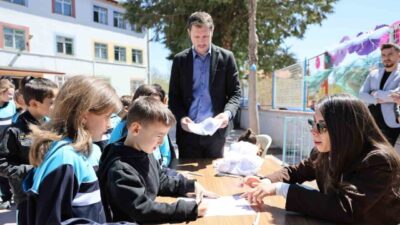 Çameli’de düzenlenen Masal Festivali, çocukları Anadolu masallarının büyülü dünyasıyla buluştururken,
