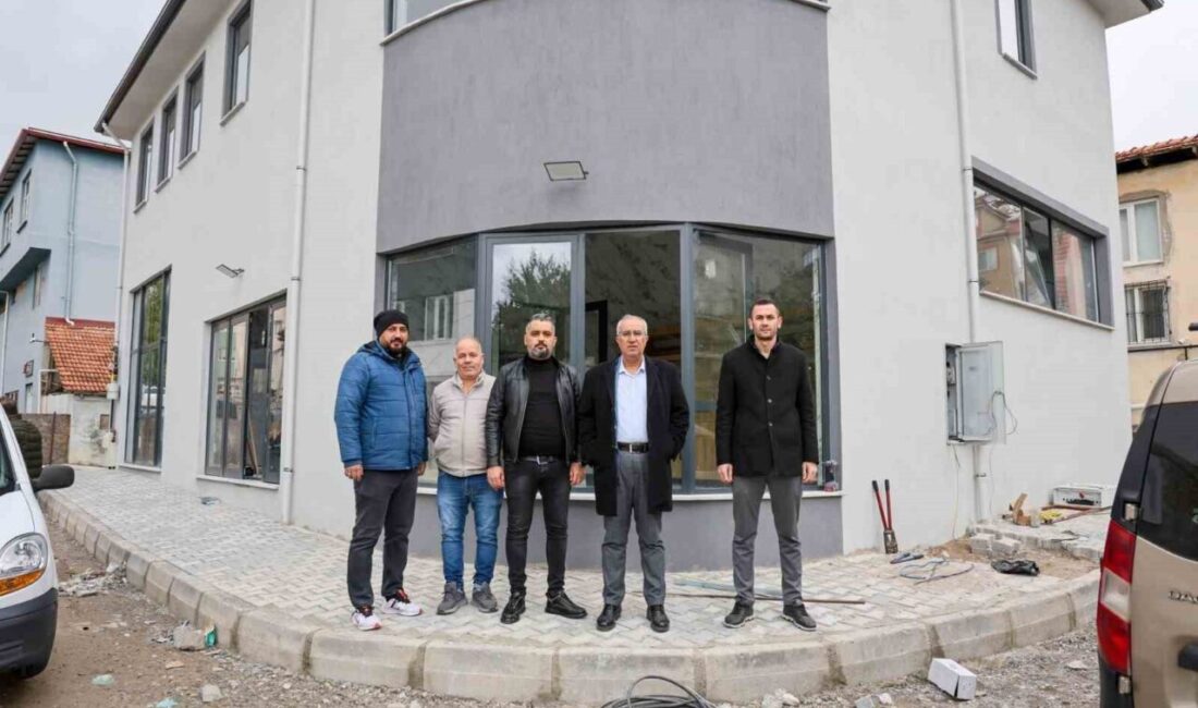 Çameli Belediyesi tarafından yapımı sürdürülen yöresel ekmek fırınında çalışmalar tamamlanma