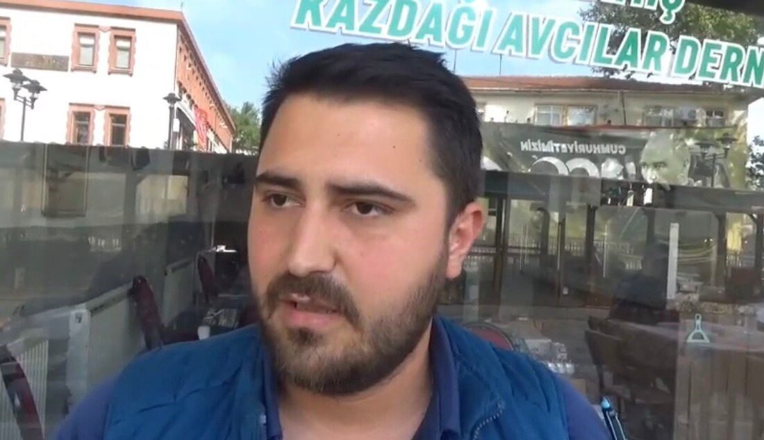 Çanakkale’nin Bayramiç ilçesinde Kazdağları’nda yavru karaca cep telefonu kamerasıyla görüntülendi.