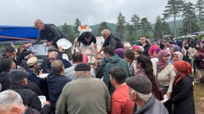 Çanakkale’nin Çan ilçesinde dört köyün birlikte düzenledikleri geleneksel yörük hayrı