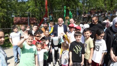 Samsun’da, Canik Belediyesi’nin hizmete sunduğu Canik Macera Parkı’nın açılış gününde,