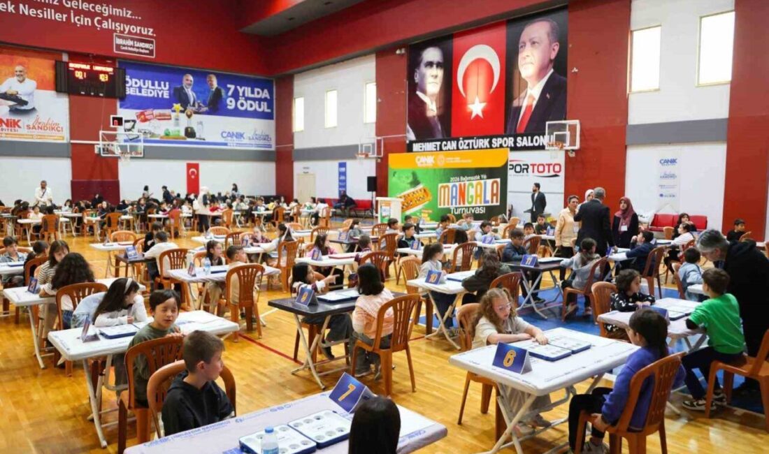 Samsun’un Canik ilçesinde düzenlenen geleneksel Canik Mangala Turnuvası, yoğun katılımla