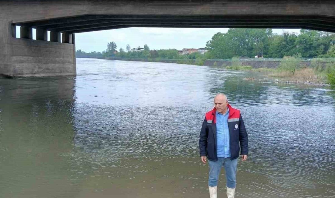 Çarşamba İlçe Tarım ve Orman Müdürlüğü ekipleri, ilçede etkili olan