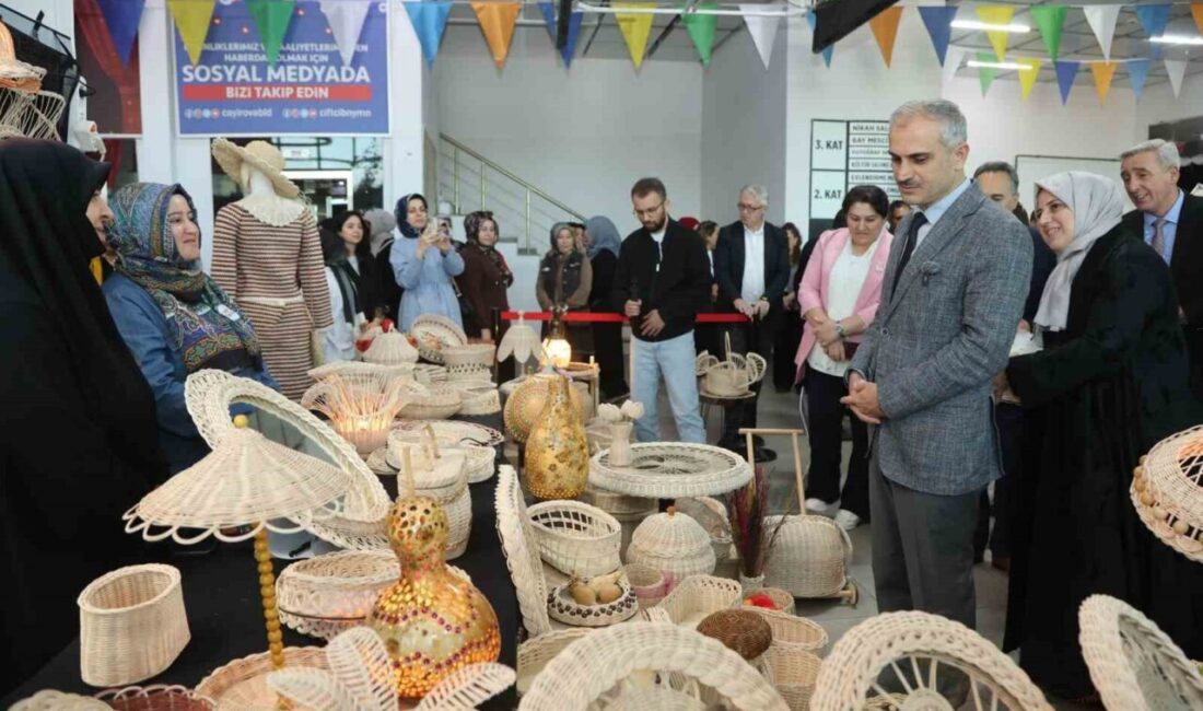 Çayırova Belediyesi ve Halk Eğitim Merkezi Müdürlüğü işbirliğinde açılan kurslarda