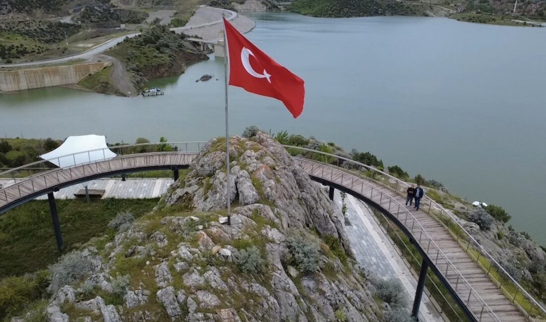 Yozgat’ın Çekerek ilçesinde bulunan Çekerek Barajı’nda, son dönemde etkili olan