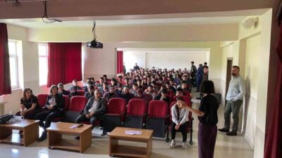 Tunceli’nin Çemişgezek ilçesinde öğrencilere yönelik “Akran Zorbalığı” konulu bilgilendirme programı