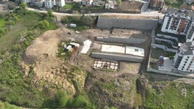 Kocaeli’nin Başiskele ilçesinde çevreye izinsiz hafriyat döktüğü tespit edilen firmaya