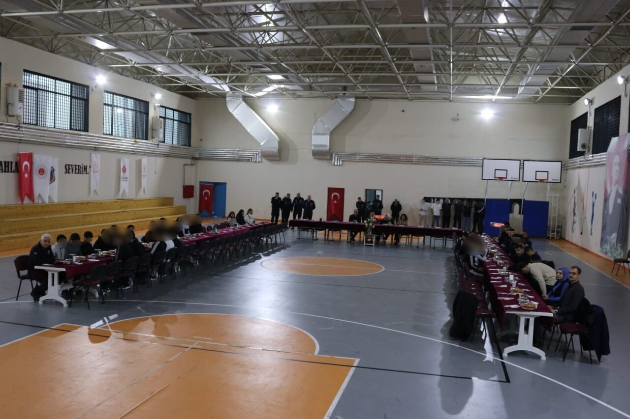 Diyarbakır Vakıflar Bölge Müdürlüğü, yürüttüğü sosyal destek çalışmaları kapsamında Diyarbakır