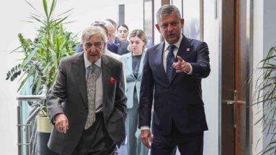 Cumhuriyet Halk Partisi (CHP) Genel Başkanı Özgür Özel, Koç Holding