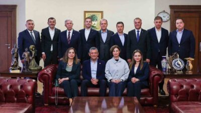 Cumhuriyet Halk Partili (CHP) Büyükşehir Belediye Başkanları ortak açıklama yaptı.
