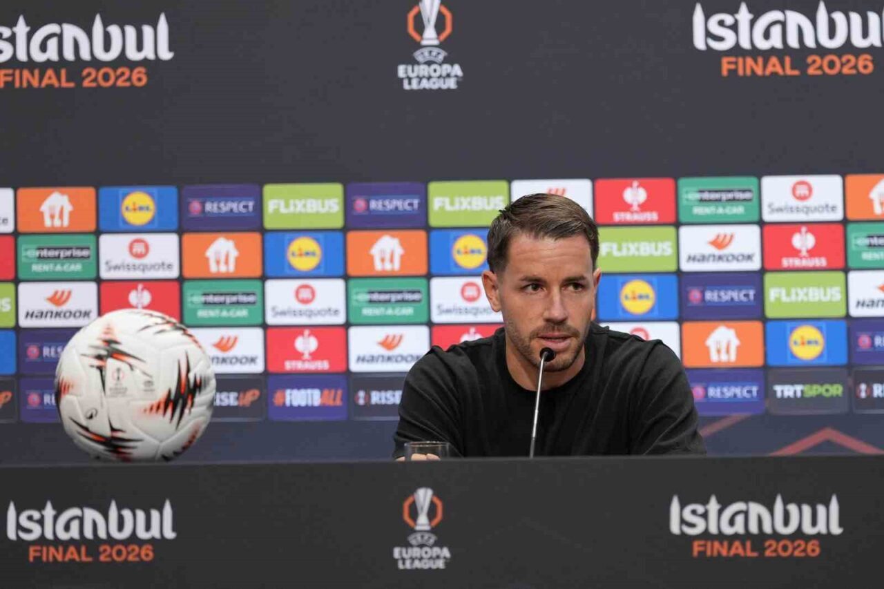 Freiburg’un kaptanı Christian Günter, yarın oynayacakları finalin sonunda kazanan taraf