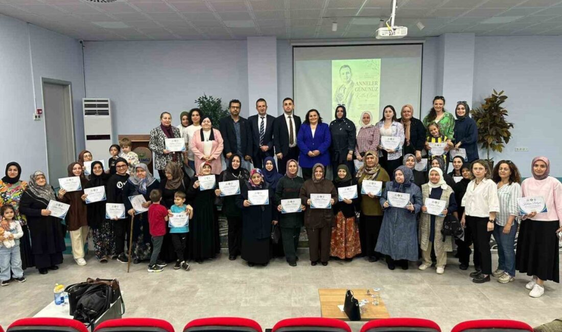 Düzce Belediyesi bünyesinde Kent Konseyi’nin girişimleri ile kurulan Aile Akademisi,