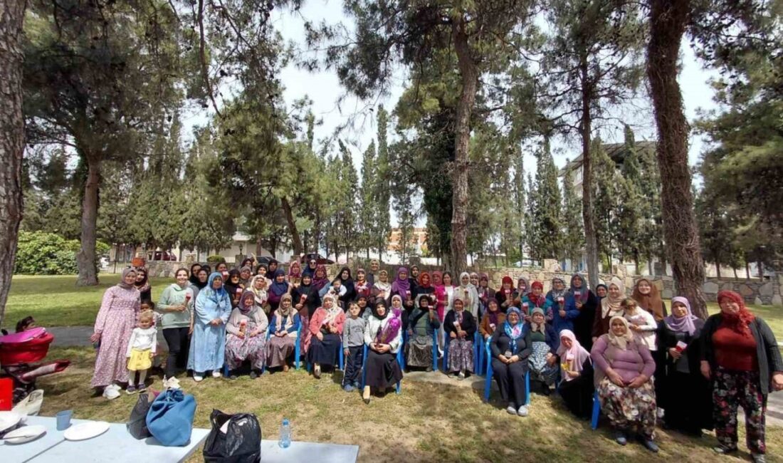 Aydın’ın Çine ilçesinde İlçe Müftülüğü tarafından Anneler Günü dolayısıyla Kur’an