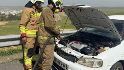 Şırnak’ın Cizre ilçesinde bir otomobilde meydana gelen gaz kaçağına itfaiye