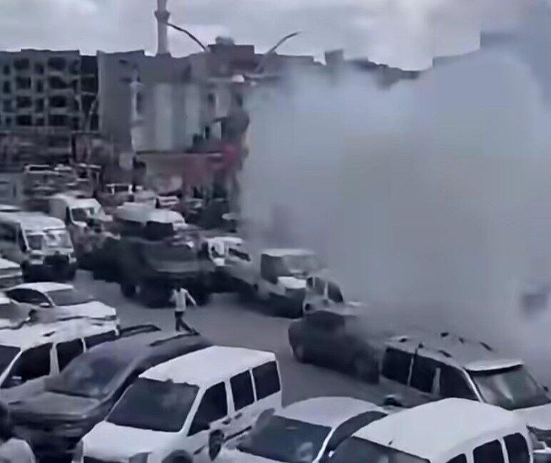 Şırnak’ın Cizre ilçesinde akraba iki aile arasında çıkan taşlı, sopalı