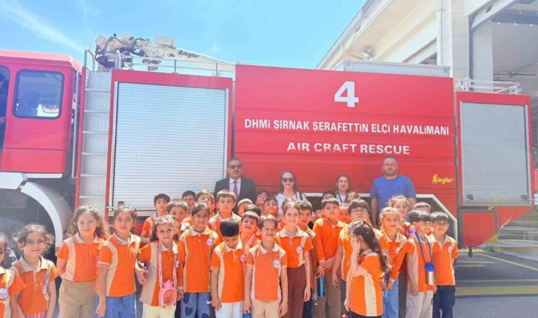 Şırnak’ın Cizre ilçesinde minik öğrenciler, düzenlenen teknik gezi kapsamında Şerafettin