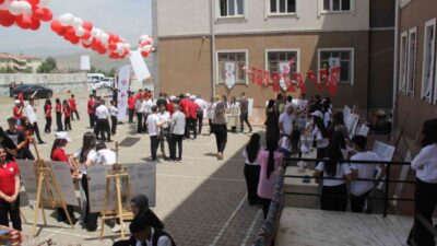 Şırnak’ın Cizre ilçesi Yunus Emre Anadolu Lisesi bünyesinde düzenlenen bilim