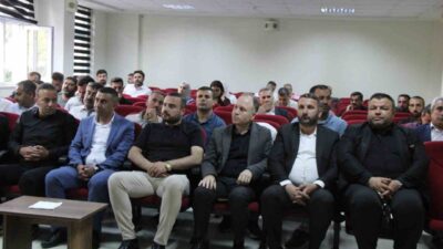 Şırnak’ın Cizre ilçesinde “Örgün Eğitimle Birlikte Hafızlık Projesi” toplantıyla tanıtıldı.