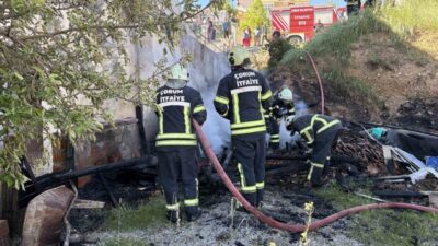 Çorum’da bir apartmana ait tandırlıkta çıkan yangın, itfaiye ekiplerinin müdahalesiyle
