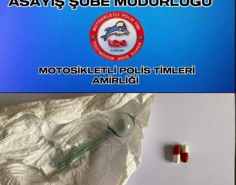 Çorum’da polis ekipleri tarafından gerçekleştirilen çalışmalar neticesinde hakkında yakalama kararı