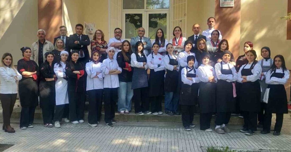 Anadolu Profesyonel Şefler Birliği (ANPOŞEF), gastronomi kültürünü genç kuşaklara aktarmayı
