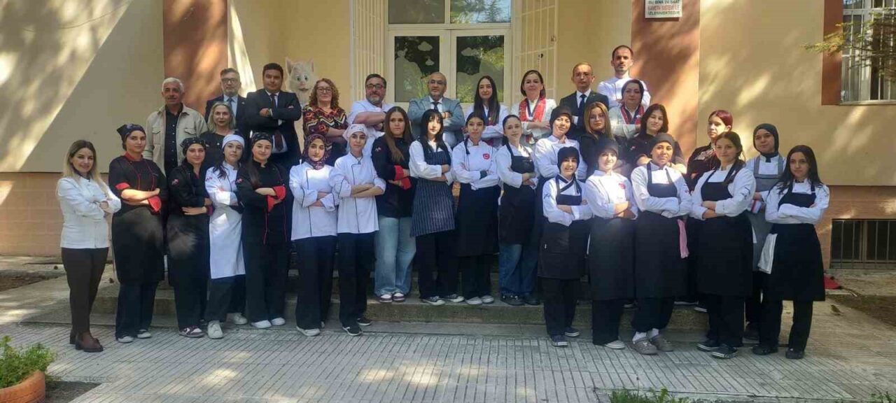 Anadolu Profesyonel Şefler Birliği (ANPOŞEF), gastronomi kültürünü genç kuşaklara aktarmayı