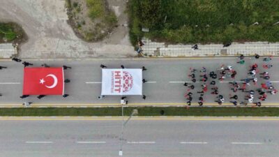 Çorum’da Gençlik Haftası etkinlikleri kapsamında düzenlenen “Şehitlere Saygı ve Vefa