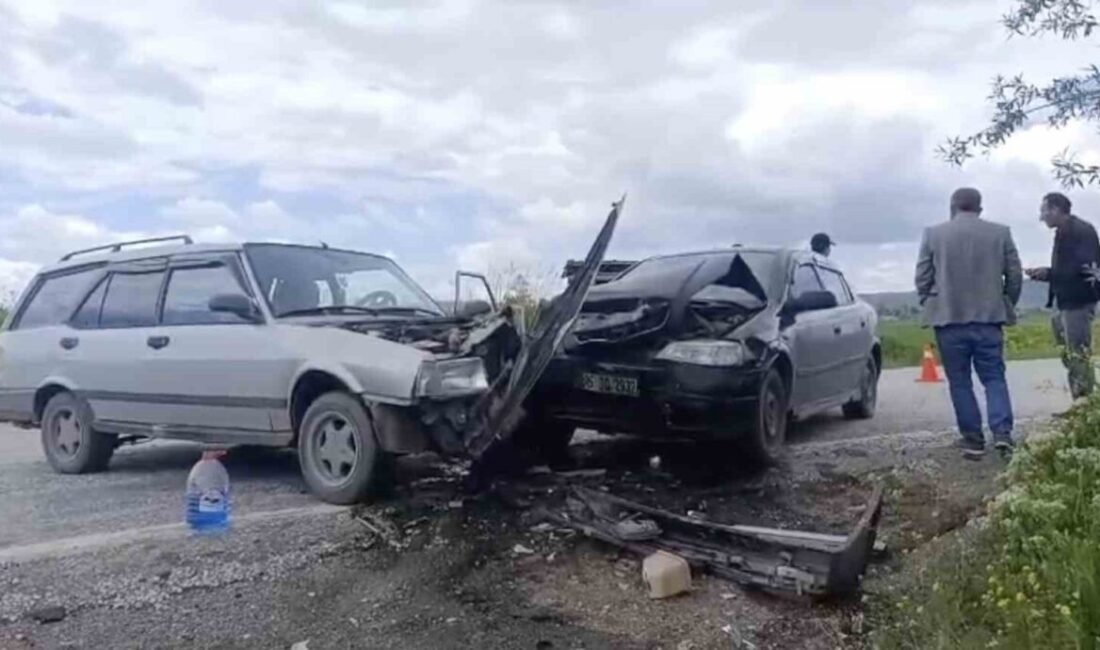 Çorum’un Boğazkale ilçesinde iki otomobilin kavşakta çarpışması sonucu meydana gelen