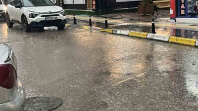 Çorum’da etkili olan kuvvetli yağış, hayatı olumsuz etkiledi. Çorum’da etkili